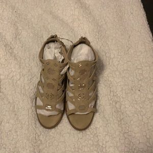 Girls sandal brand new